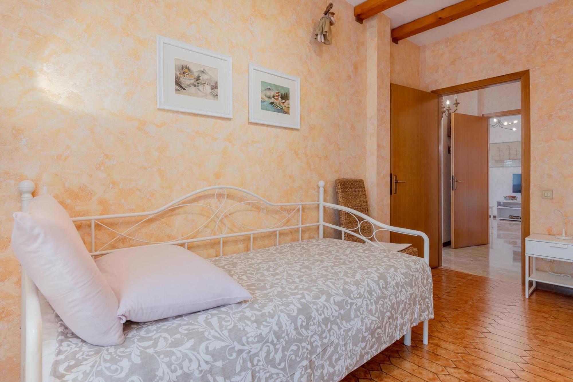 Talamini Apartment Mestre Bagian luar foto